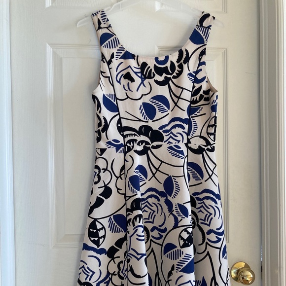3/$40 Floral Vanessa Virginia Cream Dress - Picture 2 of 6